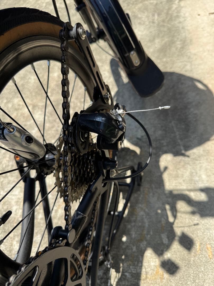 折りたたみ自転車　オシャレ　可愛い　ブラック　赤