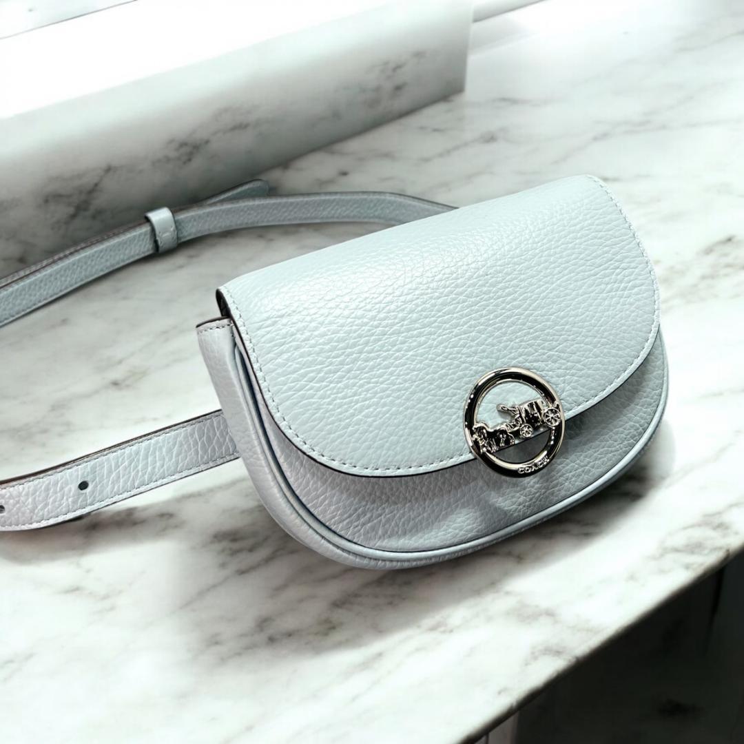 ✨正規品＆極美品‼️✨ コーチ レザー ウエストバッグ ヒップバッグ ブルー