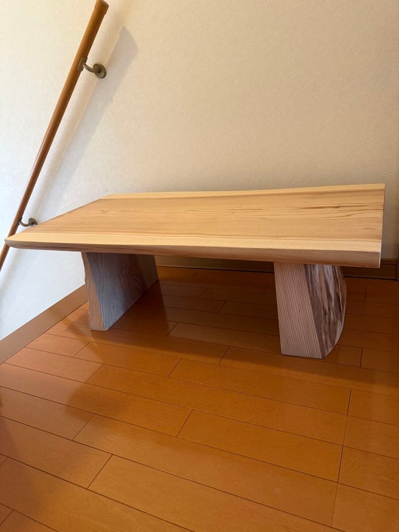 天然杉高級節なし中杢目テーブル　一枚板唯一無二‼️