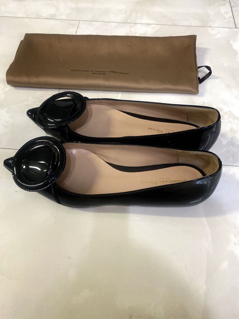 専用☆ジャンヴィトロッシ☆フラットパンプス黒35美品