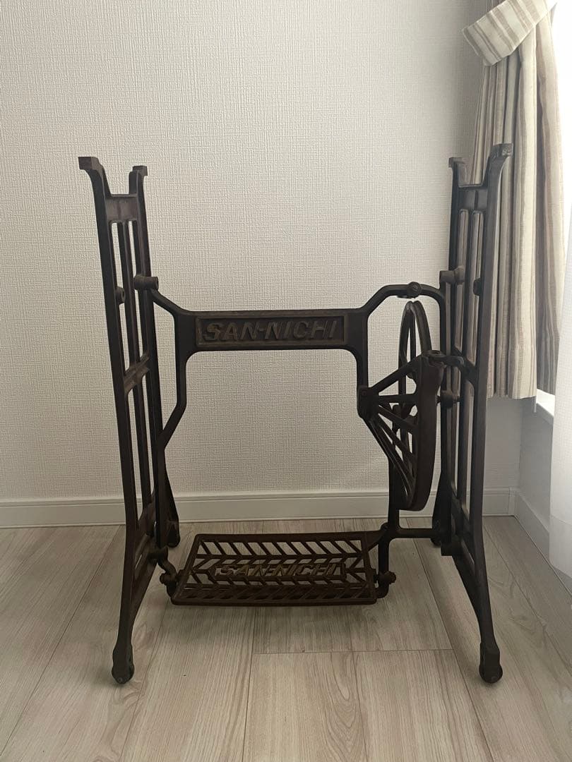 【処分のため大幅値下げ】アンティークミシン 脚 のみ SANNICHI