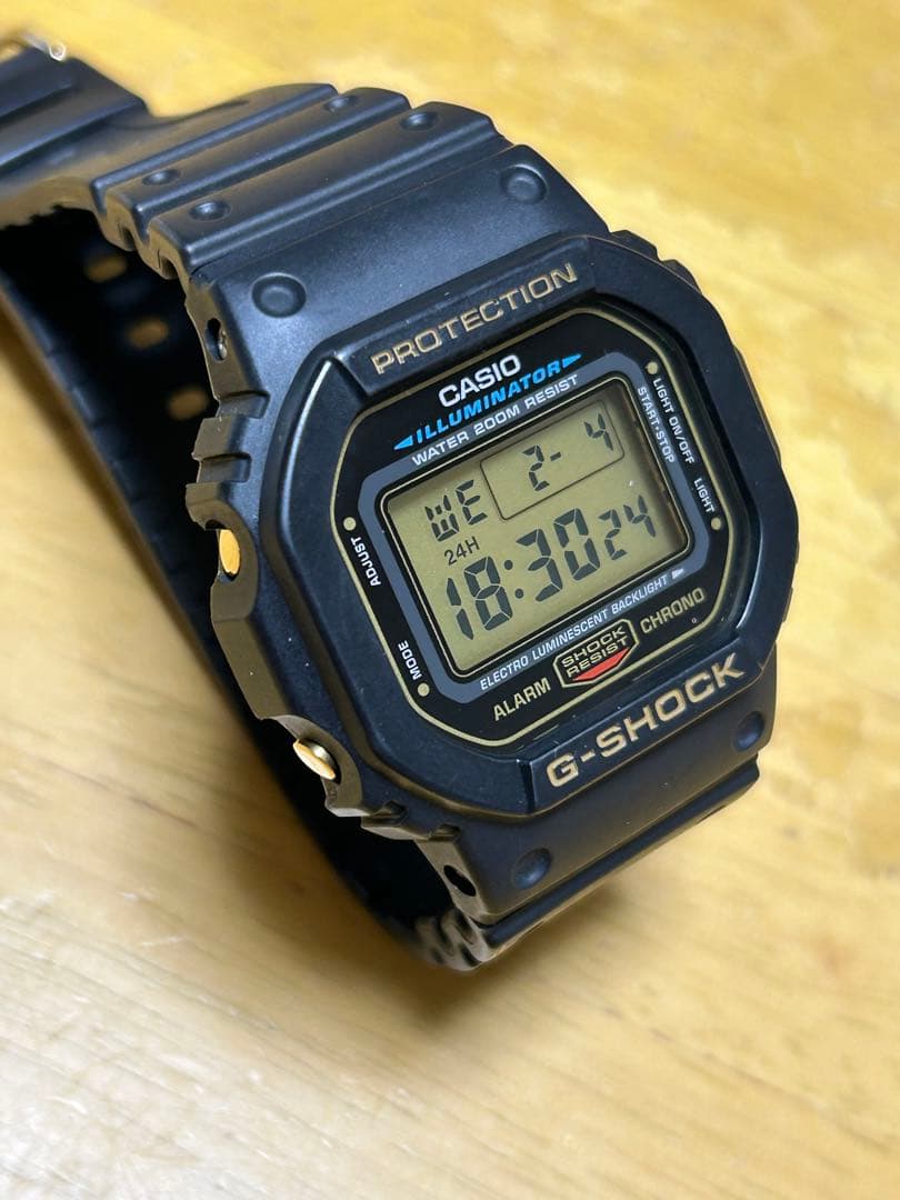 casio G-SHOCK ジーショックDW-5600E 良好　美品　ゴールド