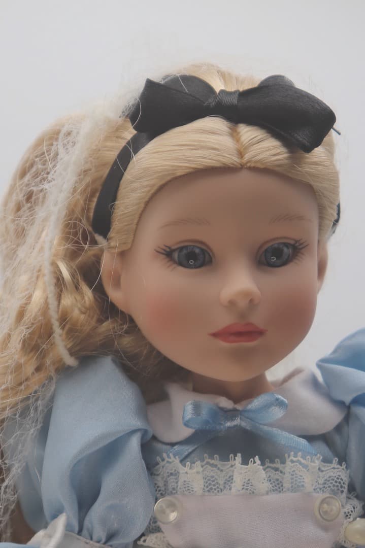 Curiouser ang Curiouser 青と白のドレス EFANBEE