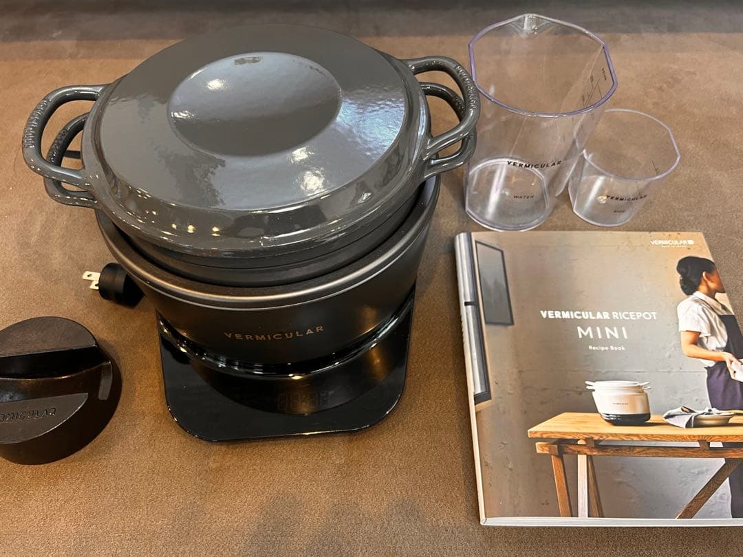 バーミキュラ ライスポットミニ リッドスタンド・計量カップ・レシピブック付