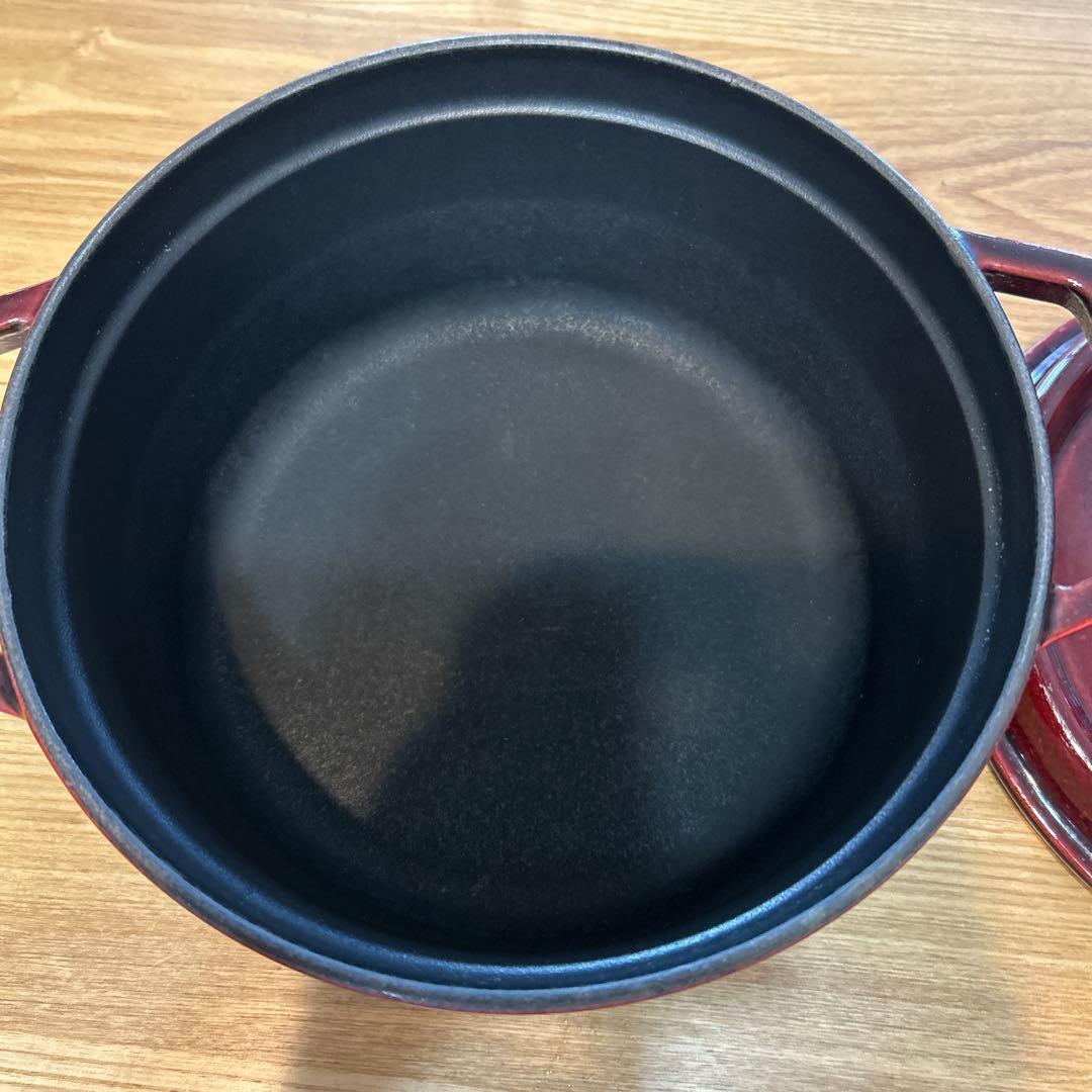 STAUB 鋳鉄製 両手鍋 22cm 赤
