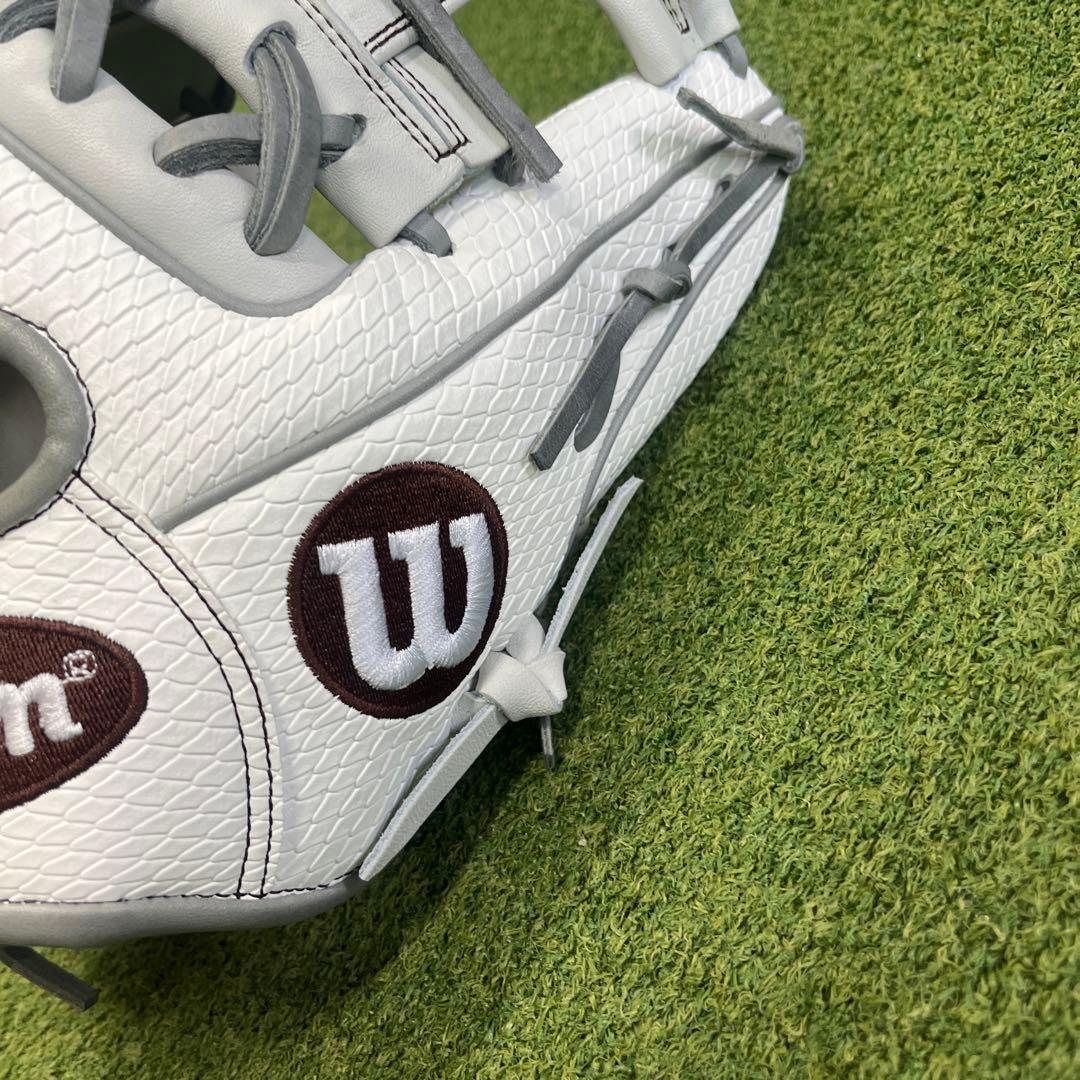 【Wilson】軟式用グラブ Wannabe Hero DUAL 86型　内野手