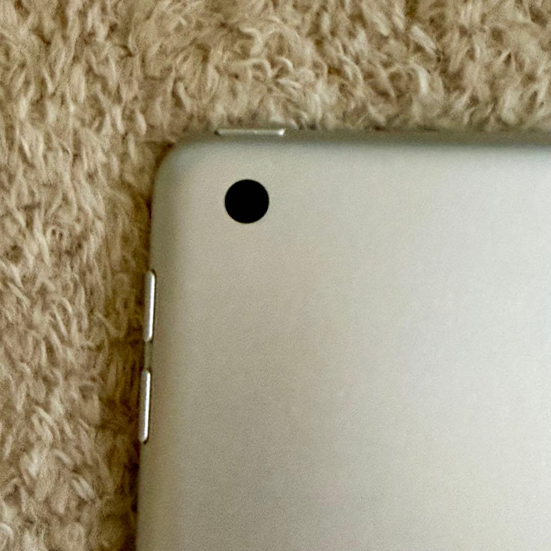 【初期化済み】Apple iPad 第8世代 Wi-Fi128GB シルバー