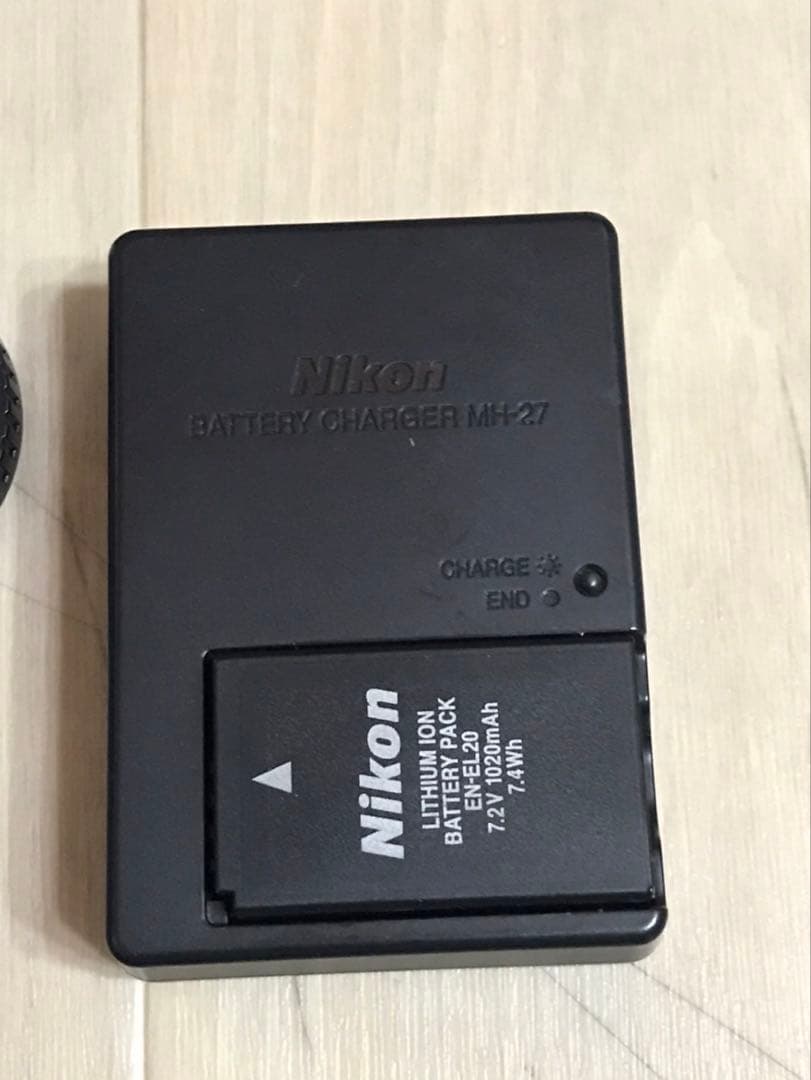 ニコン　1 J1 ボディ　動作品　難あり