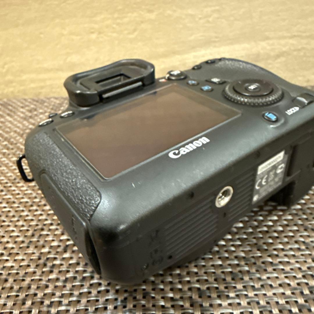 グランパスター様用Canon EOS 6D 本体（ストラップ未使用）