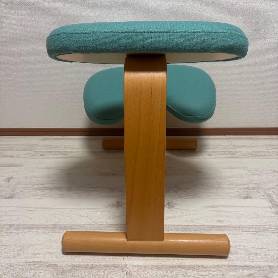 リボ社　rybo 　バランスイージー チェア グリーン　姿勢矯正