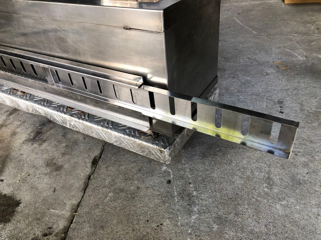 業務用　木炭コンロ　炭火コンロ　耐火レンガ