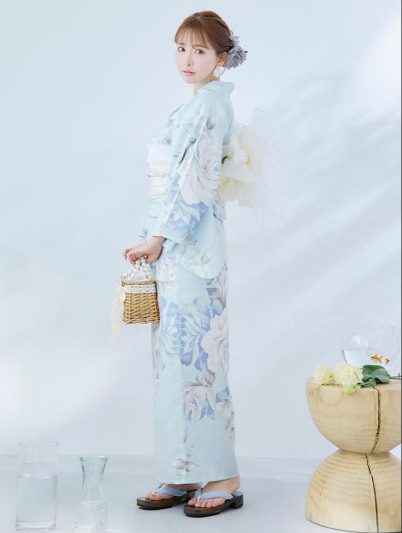 8/6発送可能です