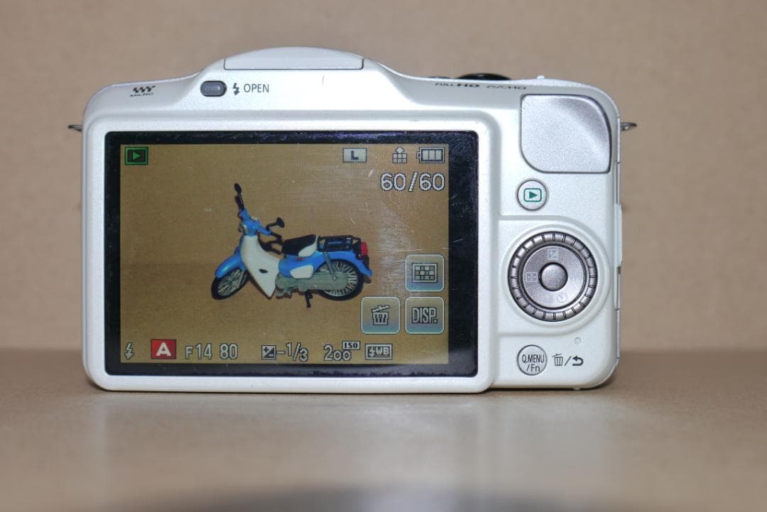 【美品・動作品】Panasonic LUMIX GF3 レンズキット ホワイト