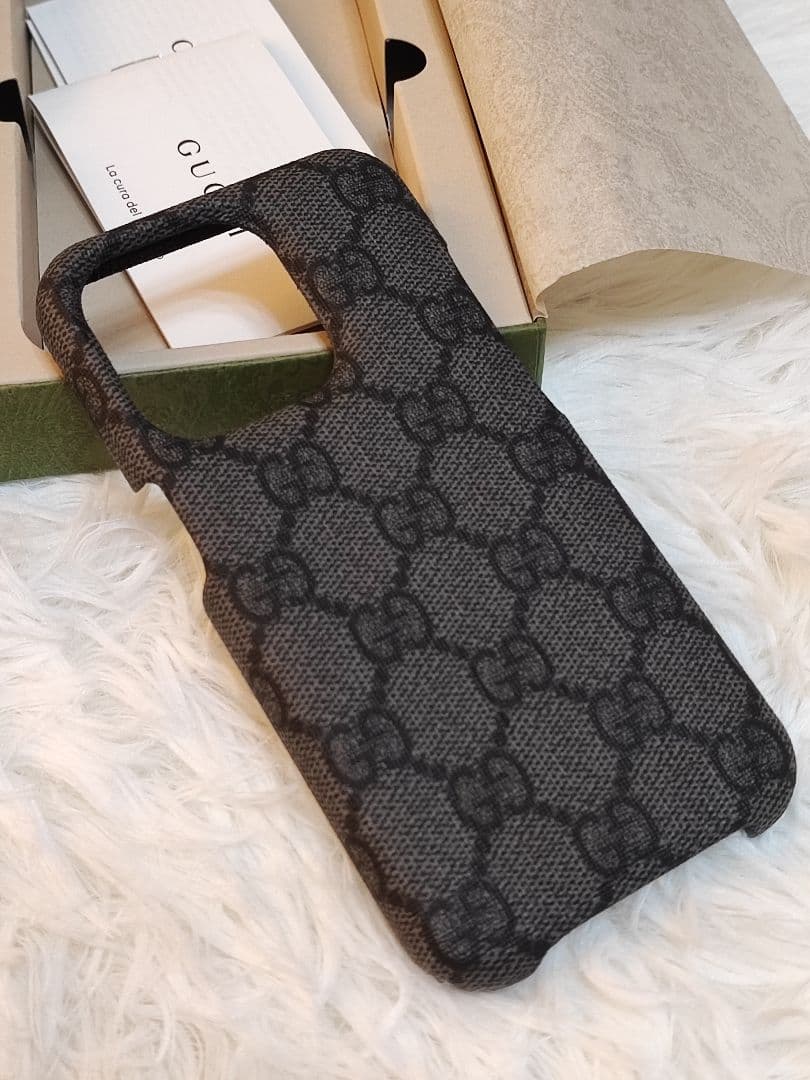 ♡R♡ 新品 未使用 GUCCI iPhone 15 PRO ケース