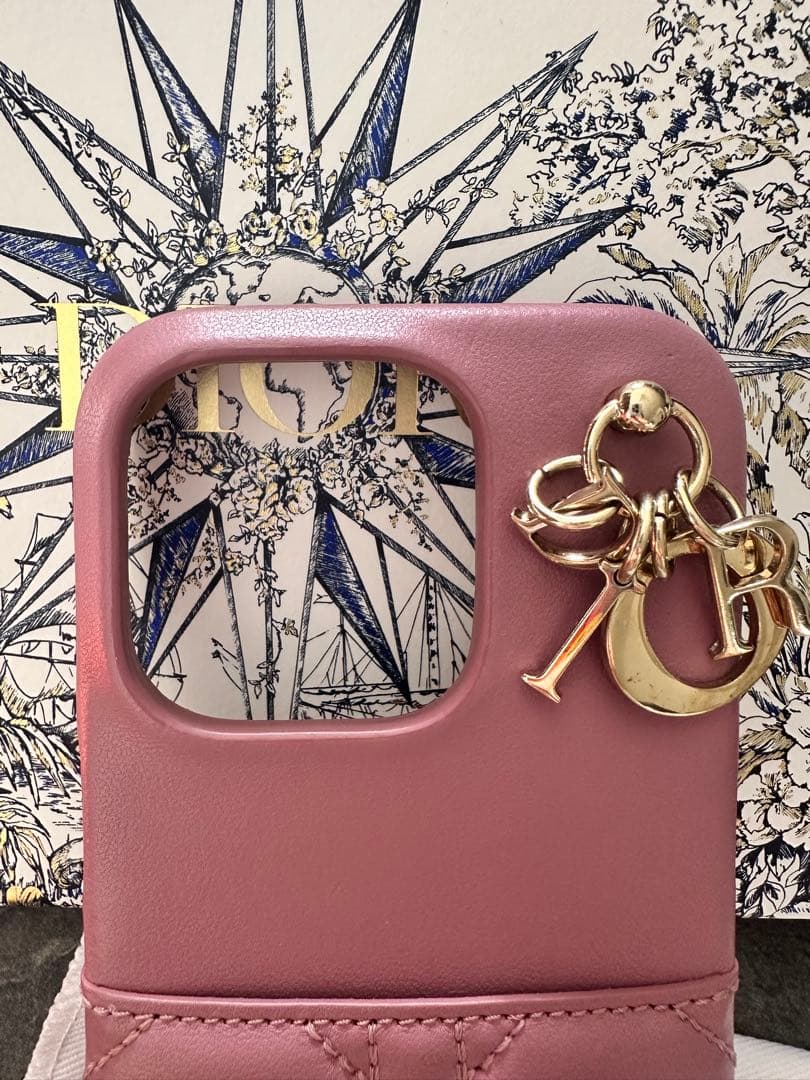 Christian Dior キルティングiPhone14Proケース