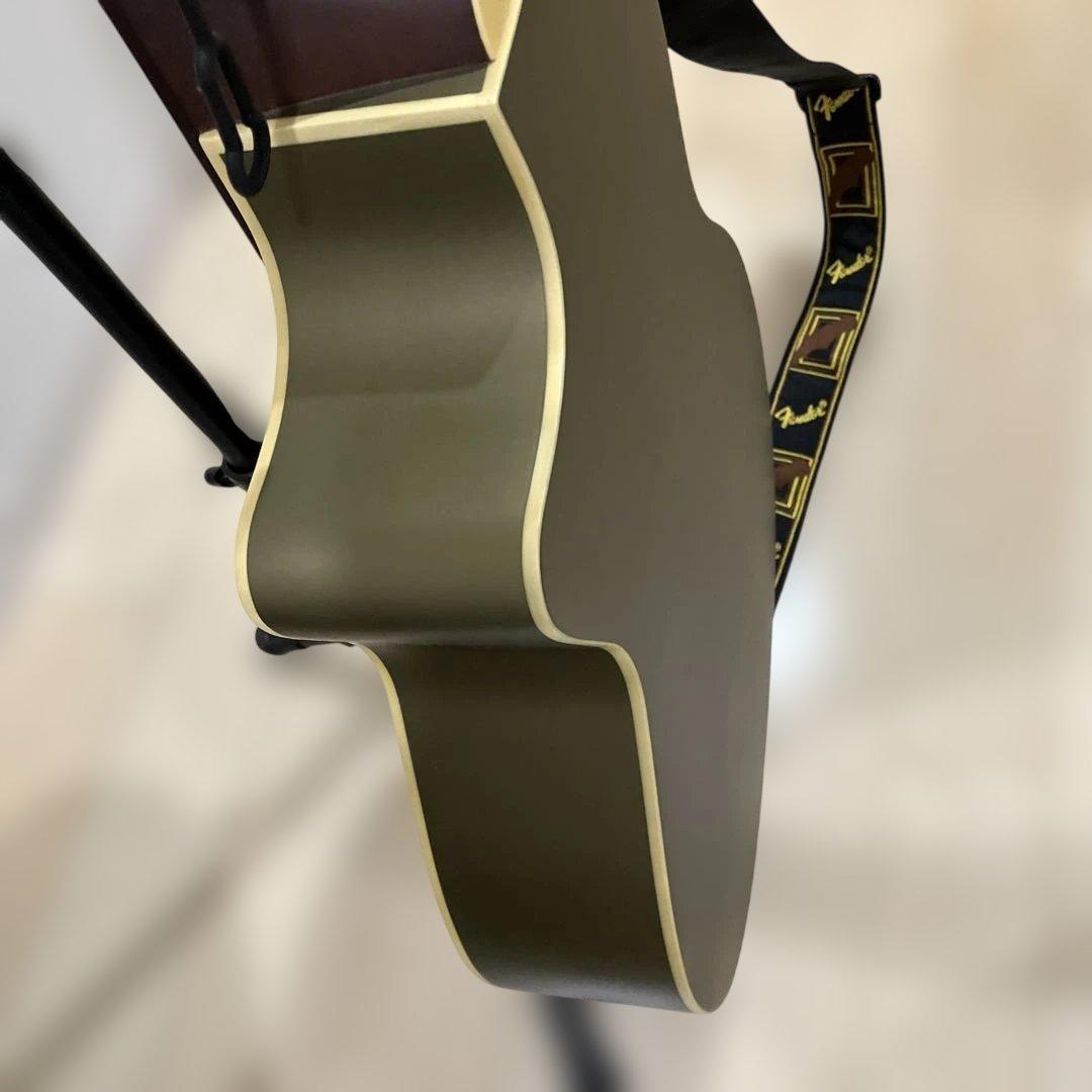 Fender Newporter ギターオリーブグリーン、ストラップケース付美品