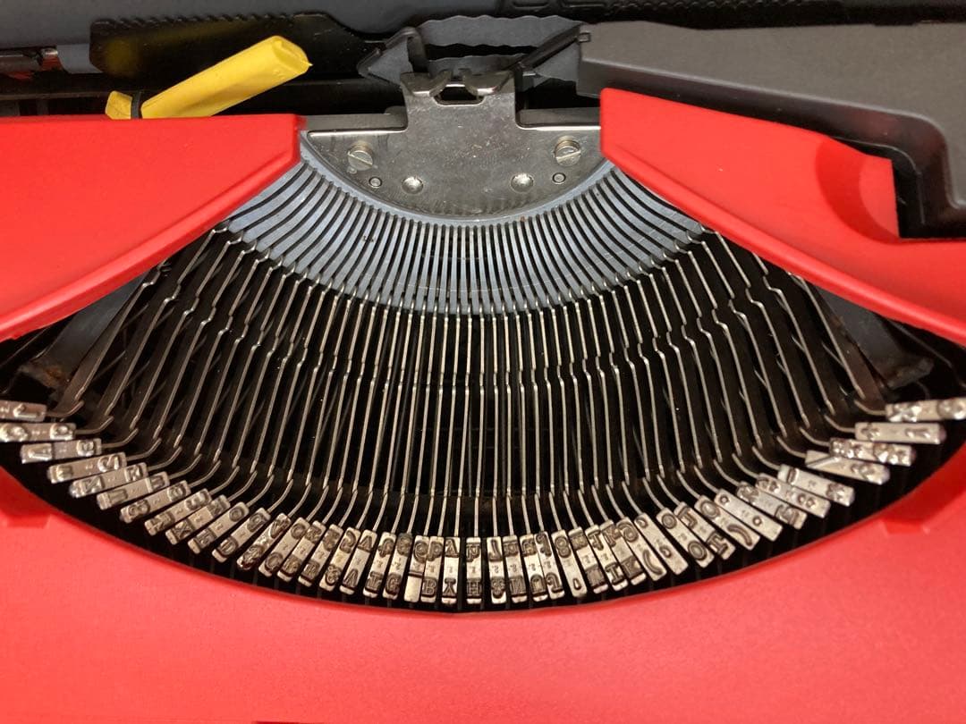 olivetti 112 オリベッティ　タイプライター　新品未使用品