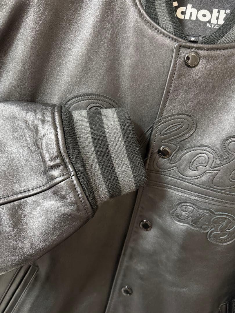 Schott ブラックレザー スタジャン