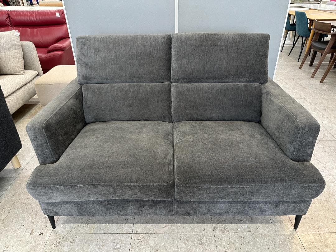 ニトリ　2人掛けソファ　サザーラ　8段階可変式ヘッドレスト　グレー