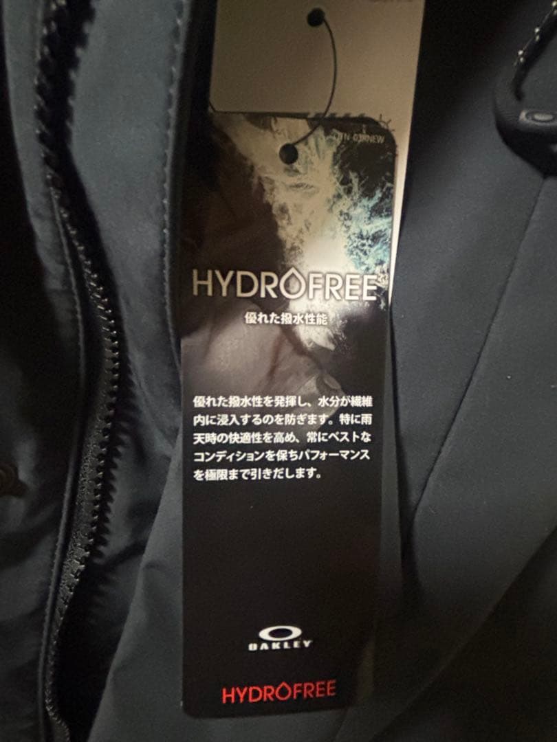 【新品・定価2.9万】オークリー スノボウェア つなぎ　ブラック XL相当