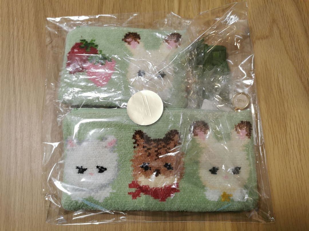 新品未開封☆フェイラー★シルバニア ハンカチ ポーチ2種