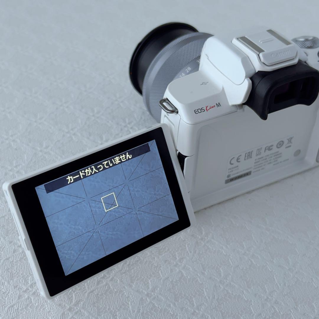 【美品】CANON EOS Kiss M ホワイト