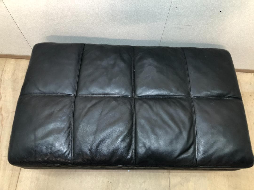 KELVIN GIORMANI 黒総革張り オットマン ブラック　75041-7