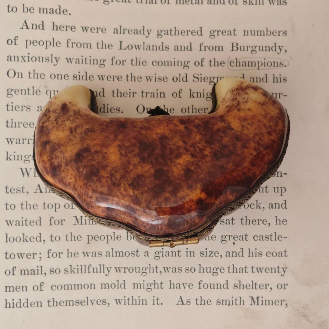 リモージュボックス　クロワッサン　フランス製　ミニチュア　小物入れボンボニエール