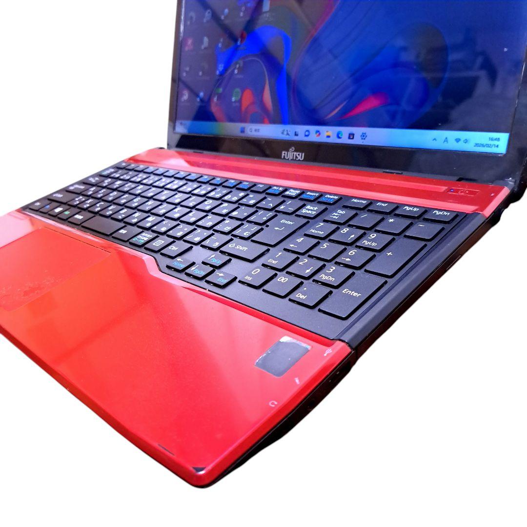 日本製ノートパソコン Windows11 オフィス付き i7 16GB SSD