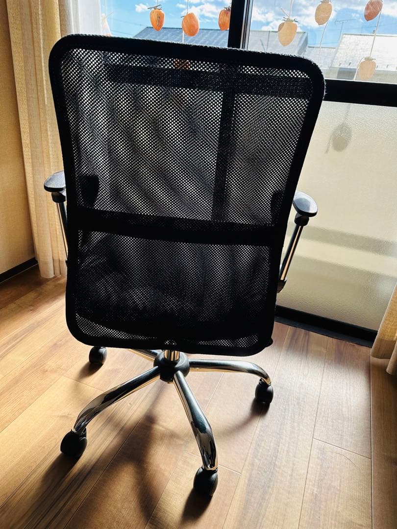 黒 メッシュ デスクチェア