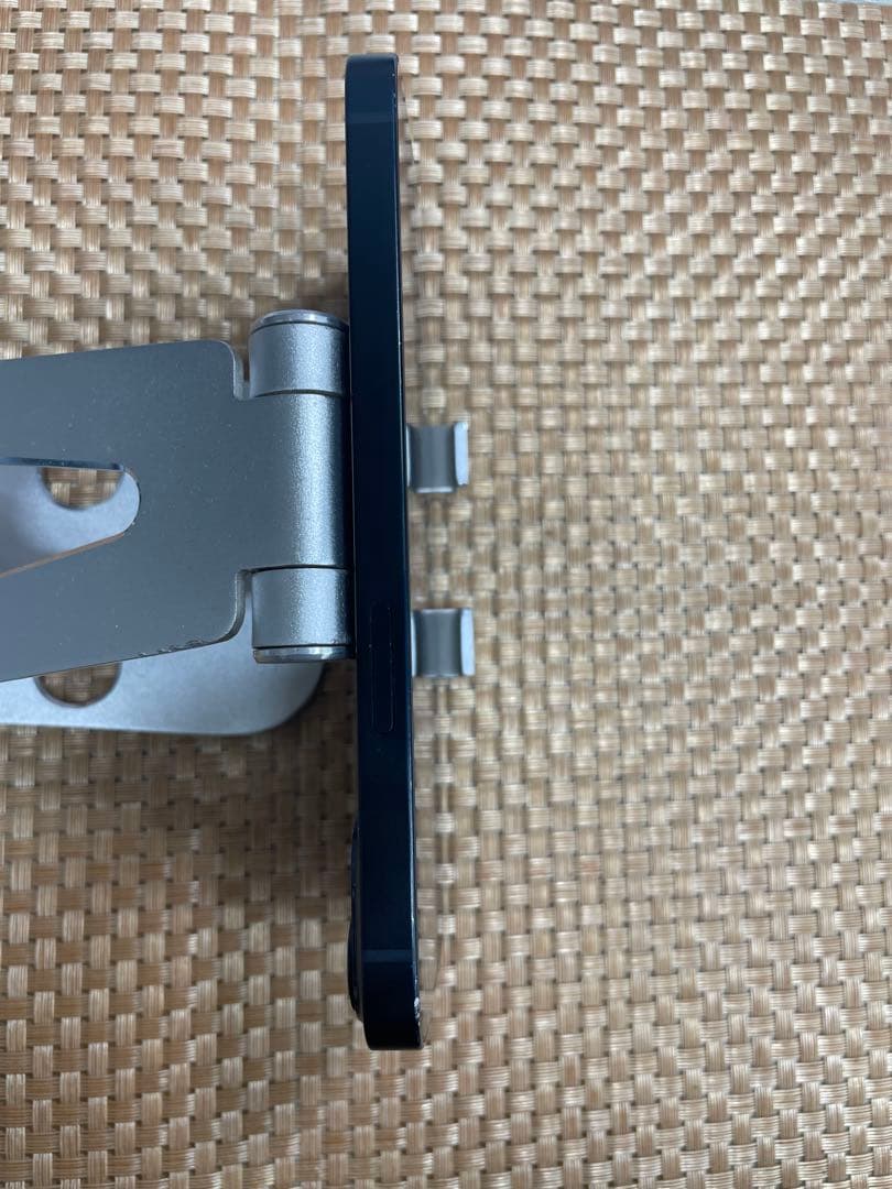 iPhone 13 128 GB ミッドナイトSIMフリー【7050】