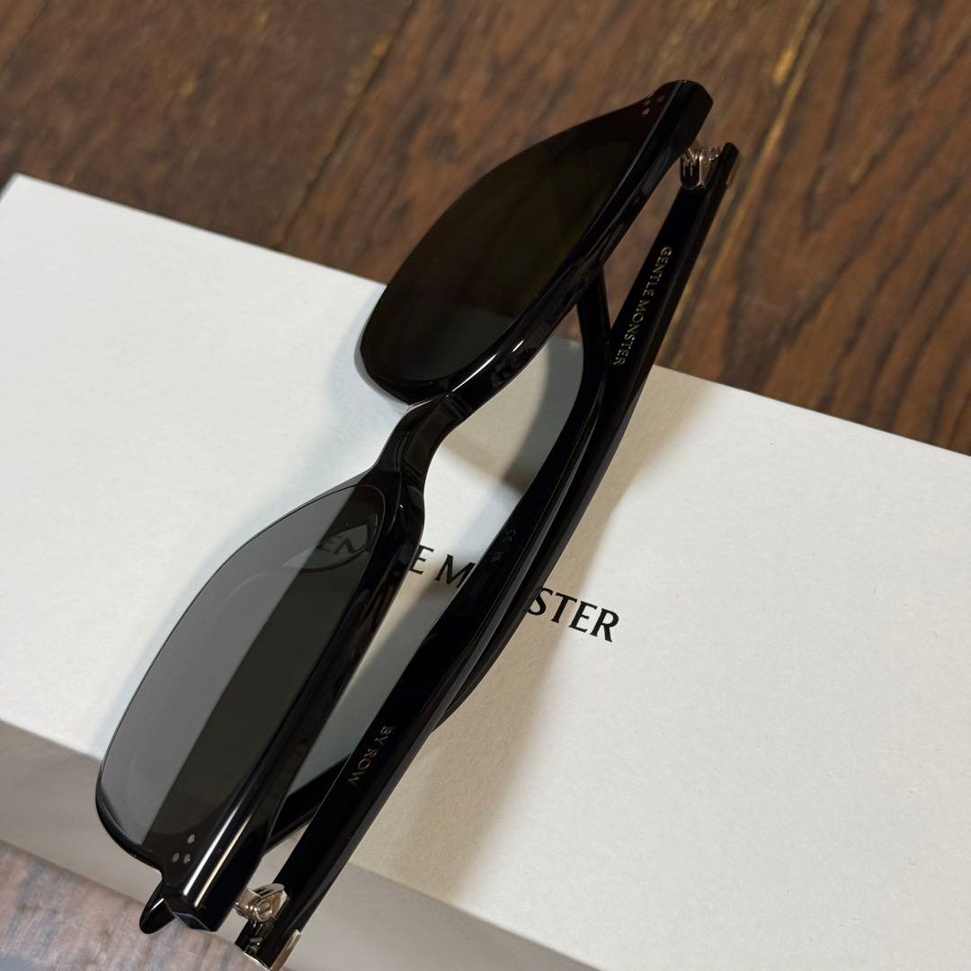 小物 GENTLE MONSTER BY ROW-01