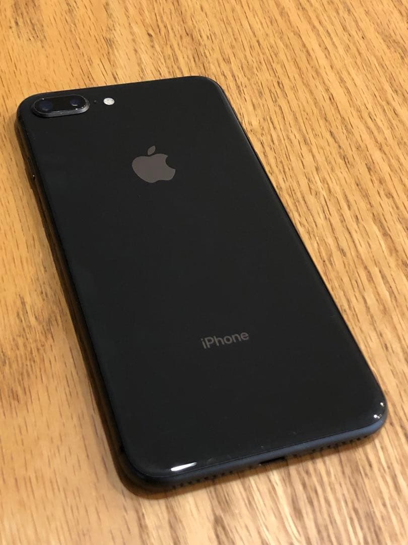 iPhone 8 Plus 64GB Docomo系