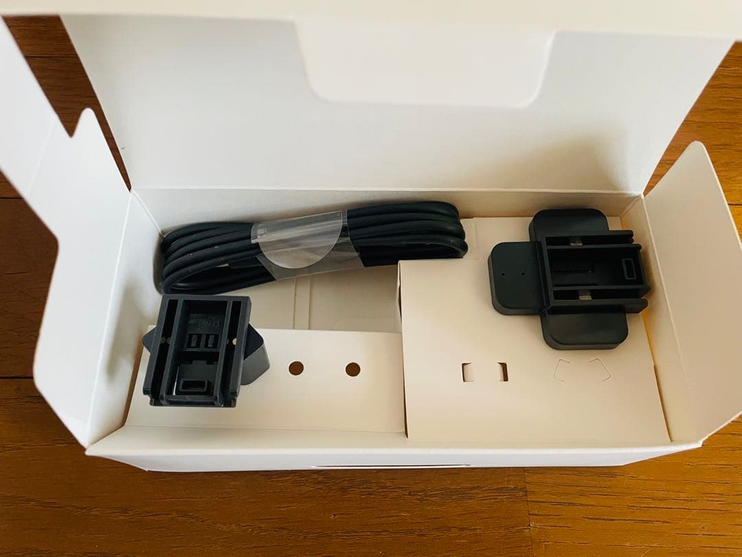 【ジャンク品】 Bang & Olufsen Beolit 20 スピーカー 黒