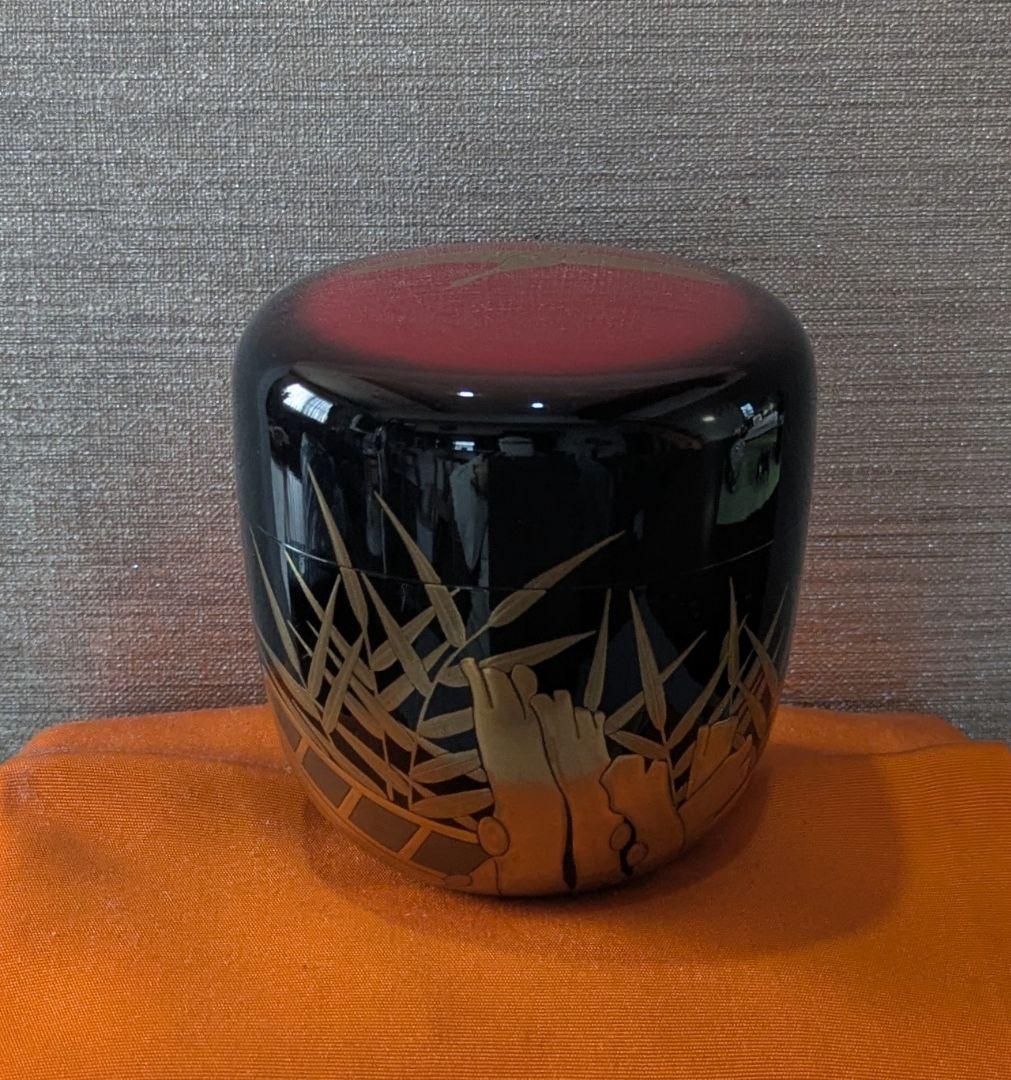 甲紅ニ季鳥裏銀地棗　宗完箱