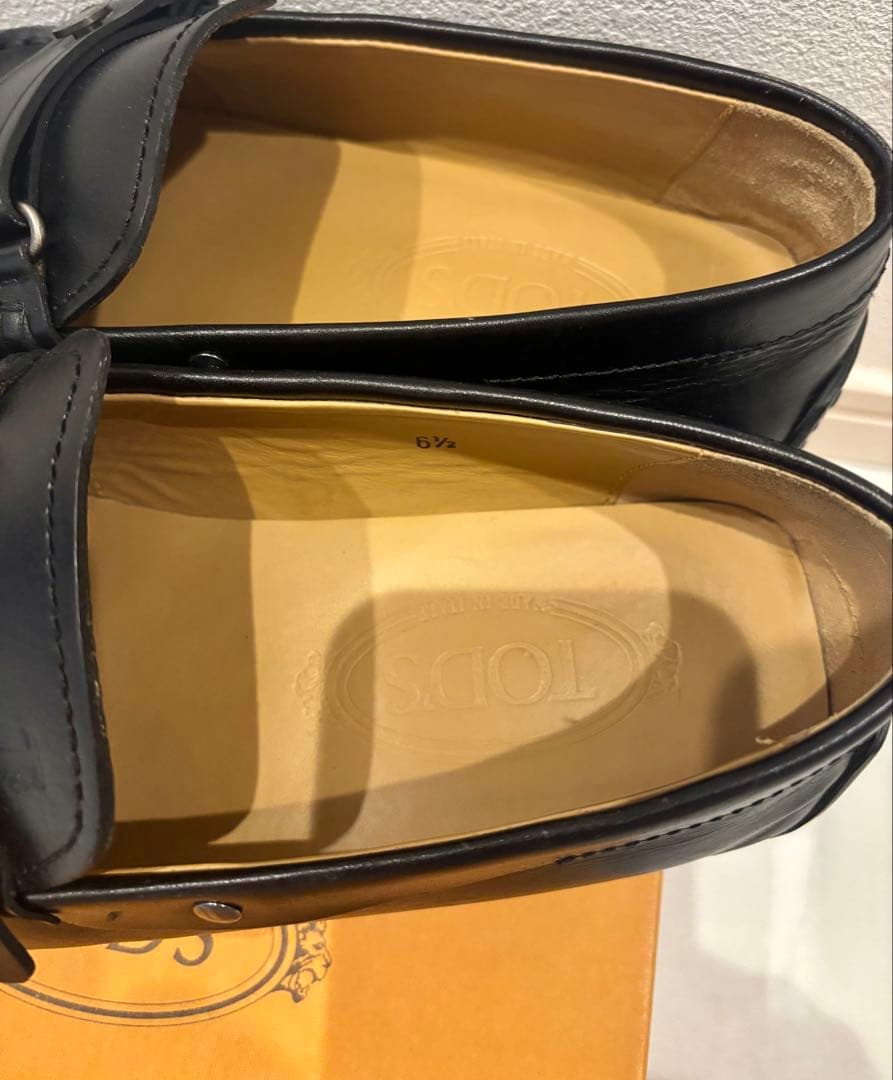 TOD'S ブラック ローファー
