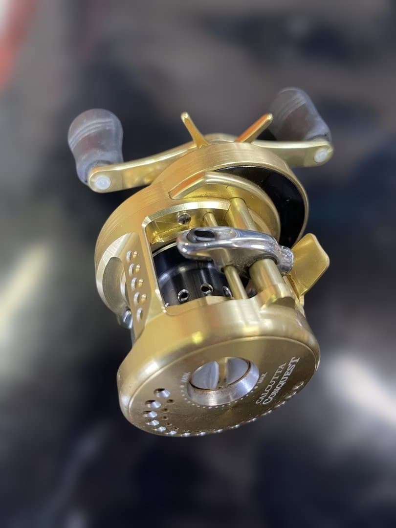 カルカッタ コンクエスト 201 ベイトリール シマノ