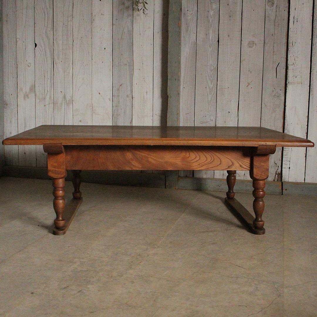 雰囲気の良い古い木製の机　引き出し2杯　ローテーブル　作業台　古家具　古民家