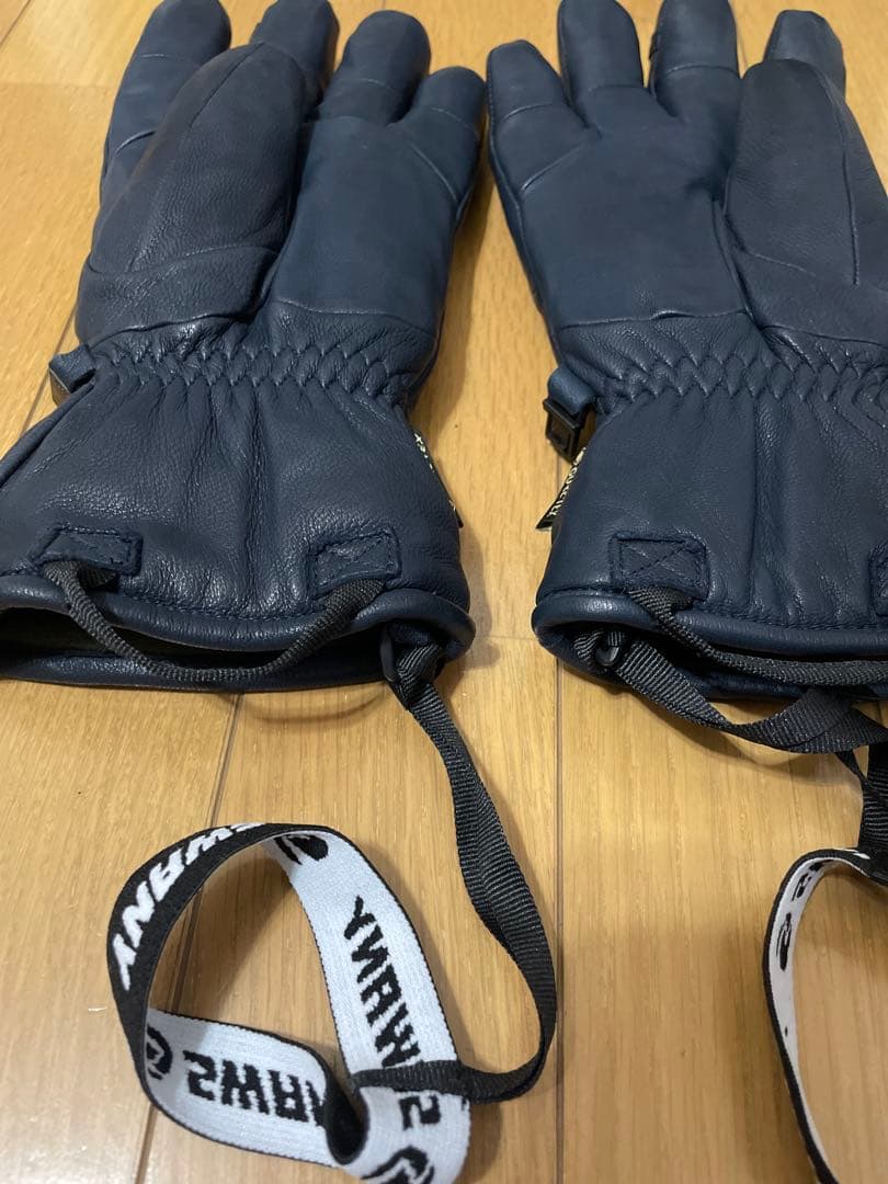 ①SWANY スキー　スノーボードグローブ　M