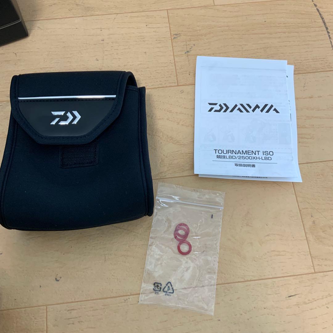 ダイワ　22トーナメントISO 2500XH-LBD