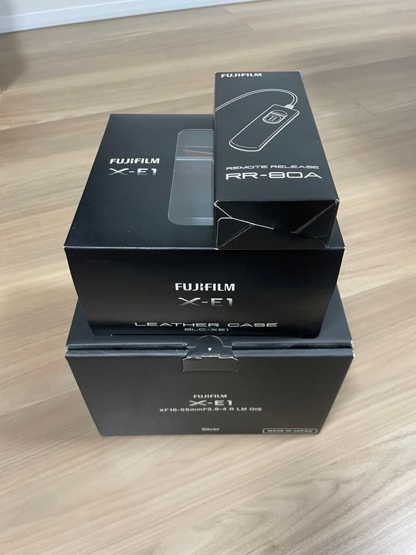 Fujifilm X-E1 シルバー　レザーケース　リモートレリーズ