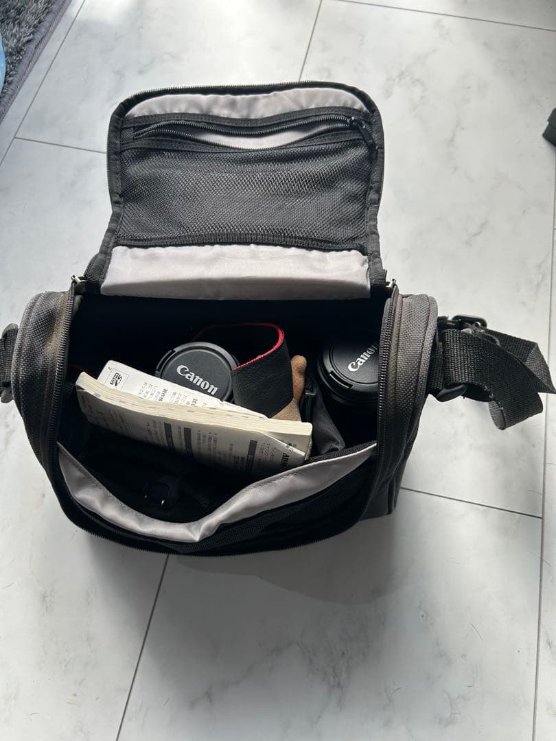 Canon EOS Kiss X2 デジ一眼レフカメラ １５年前当時物ジャンク品