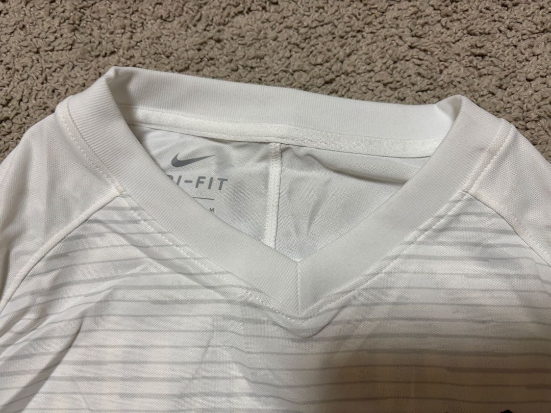 サッカー　中央大学　ナイキ　ユニフォーム　トレーニングウェア　プラクティスシャツ