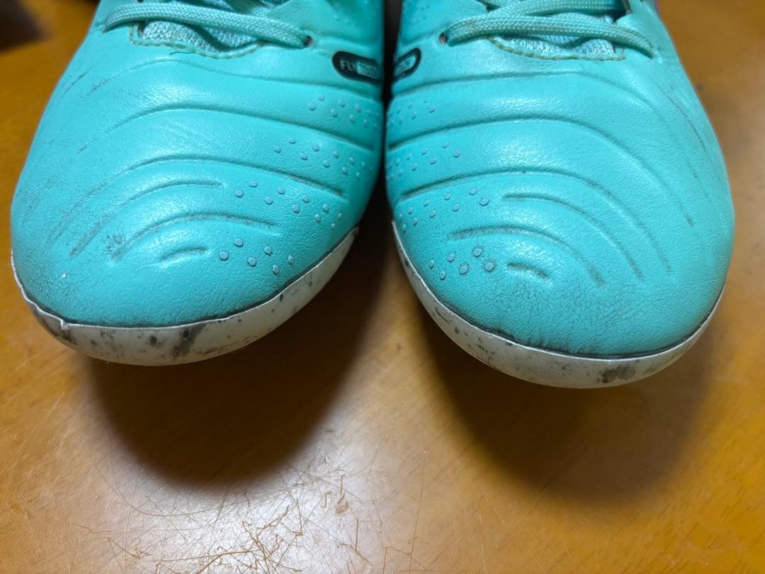 NIKEティエンポ26.5㎝