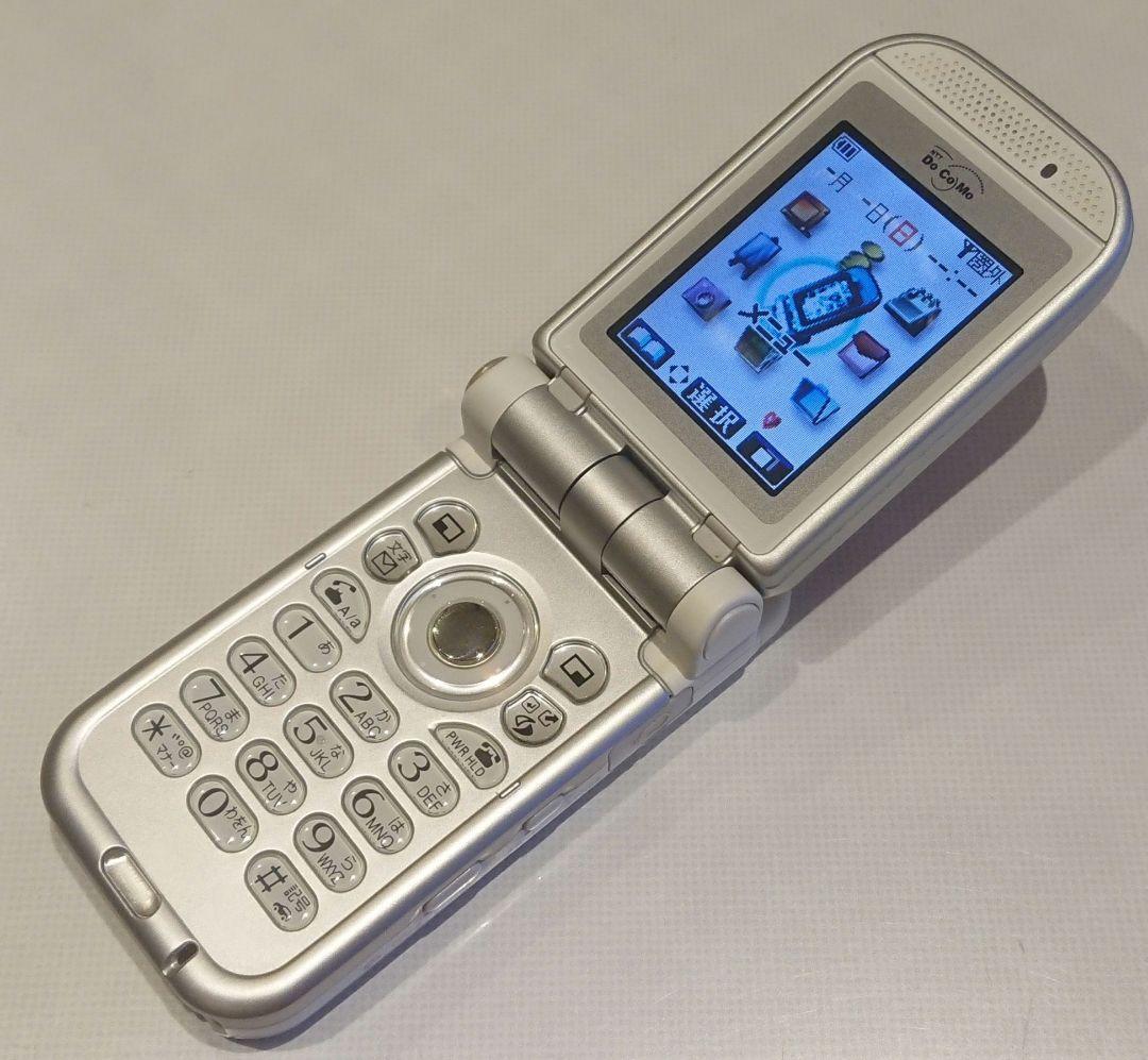 レア 超美品 ドコモ docomo P252is PINK ピンク ガラケー