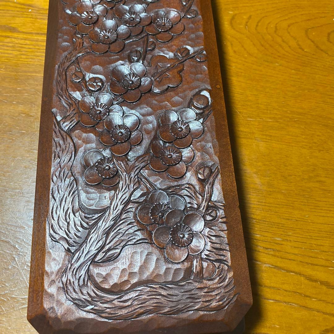 木製彫刻トレイ 花模様