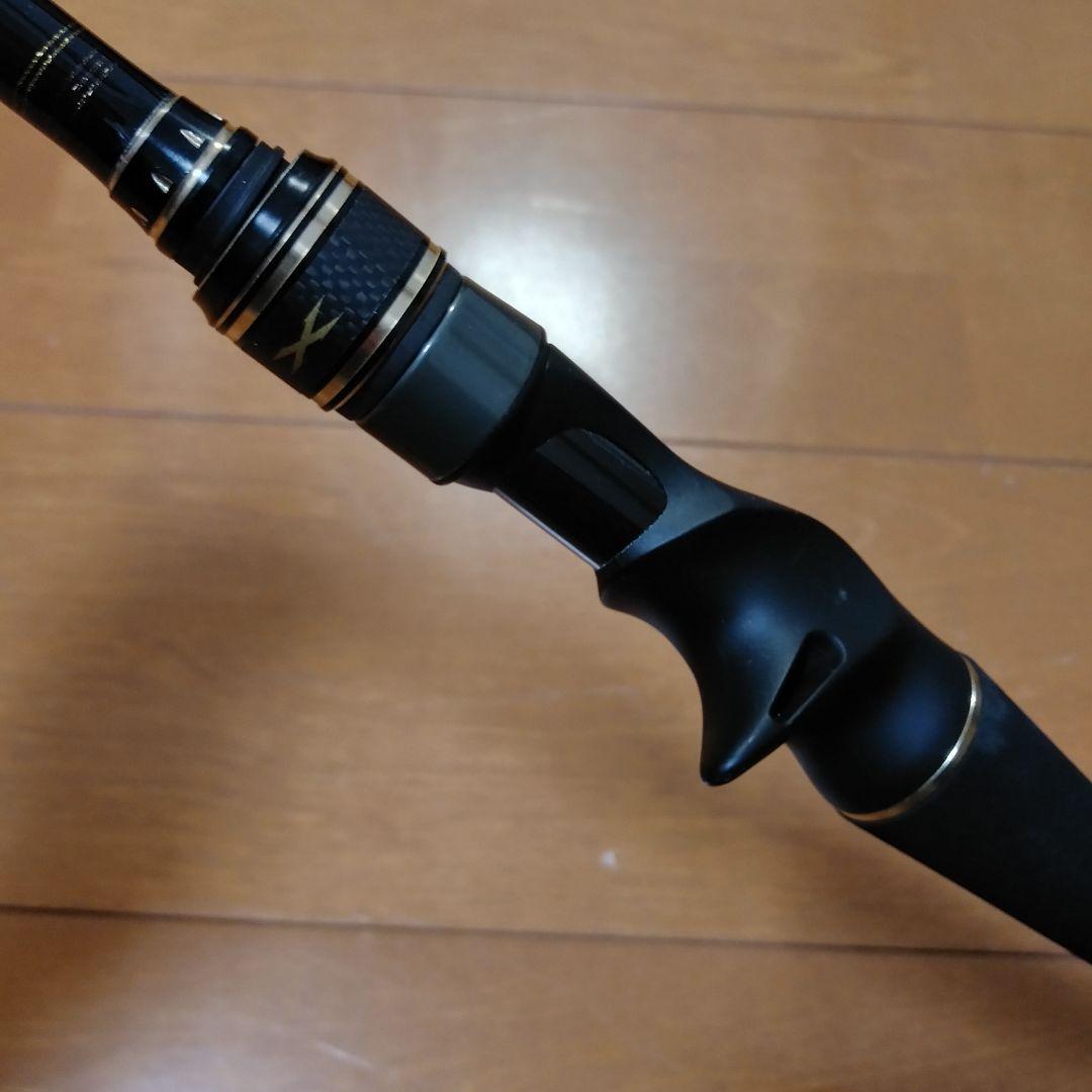 中古美品　アブガルシア XRFC-704M-MB ルアーロッド