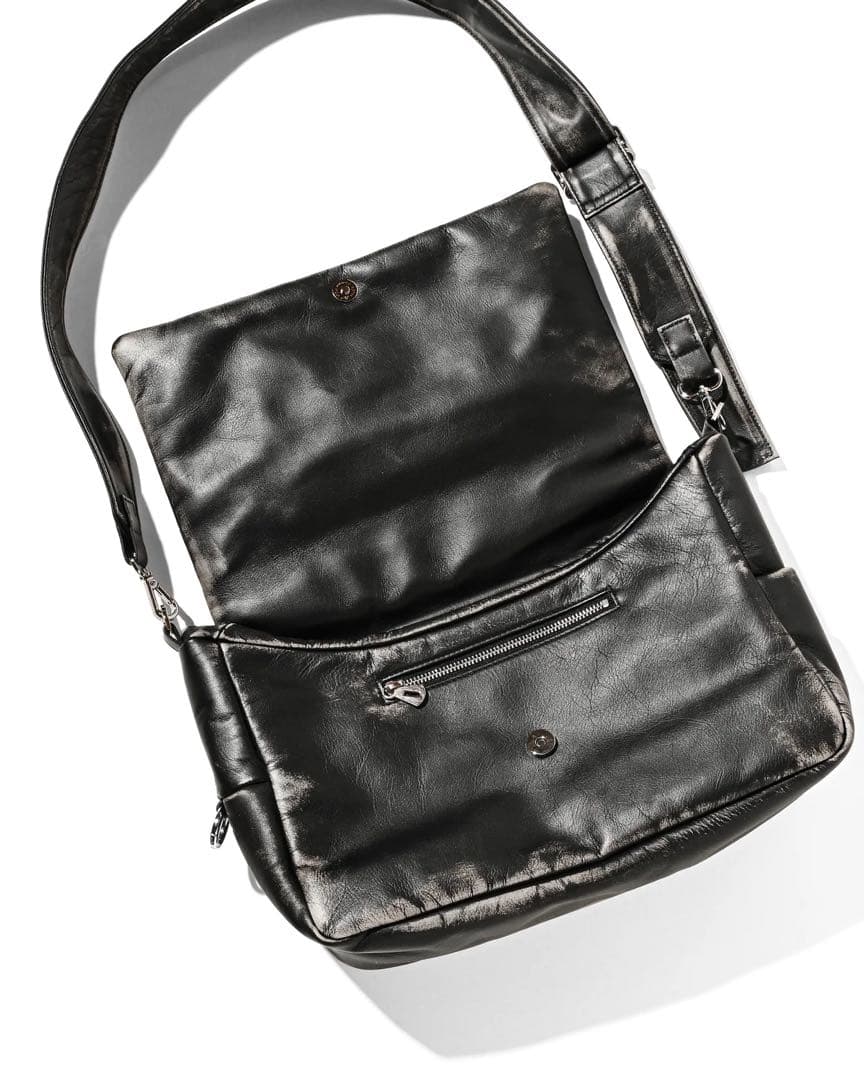 【完売】VINTAGE PADDED FLAP HOLIDAY BAG