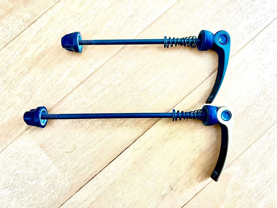 700C アルミホイール クリンチャー用　メリダ　タイヤとチューブ付き