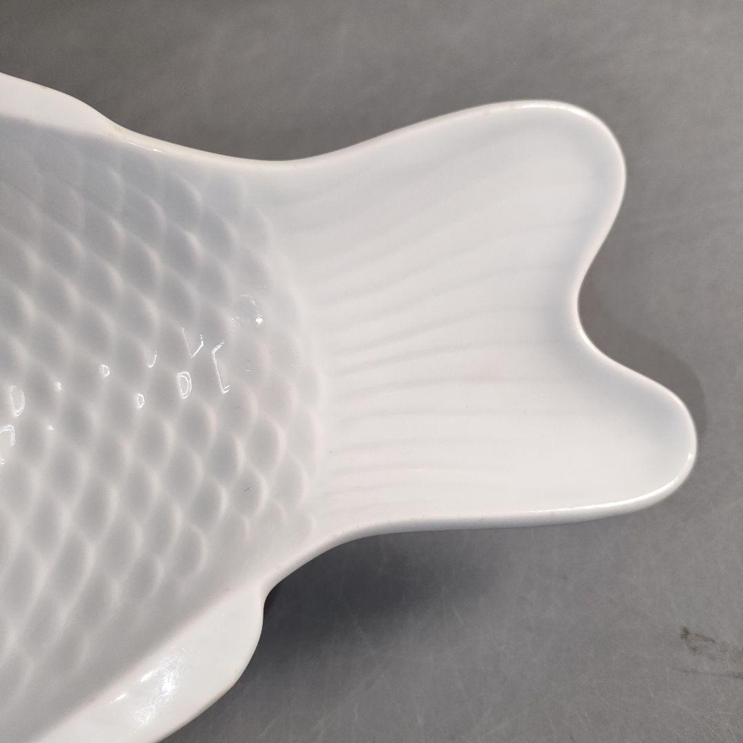 A1374-2/京峰 作/白磁魚文銘々皿5客/大皿/飾皿/盛皿/膾皿/懐石道具/